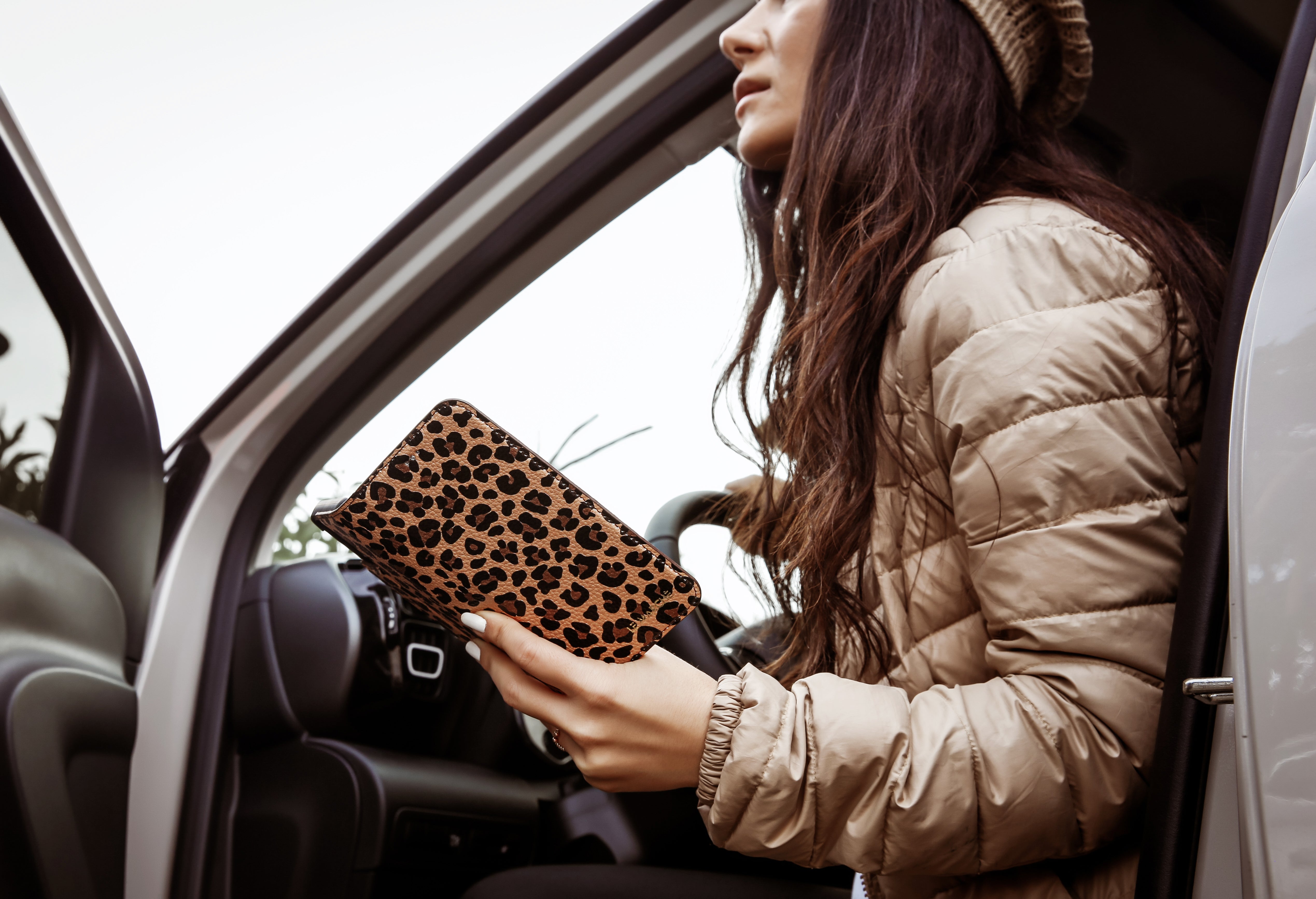 Handmade Leather Magnetic Detachable Wallet Cases for iPhone 7/8 Plus