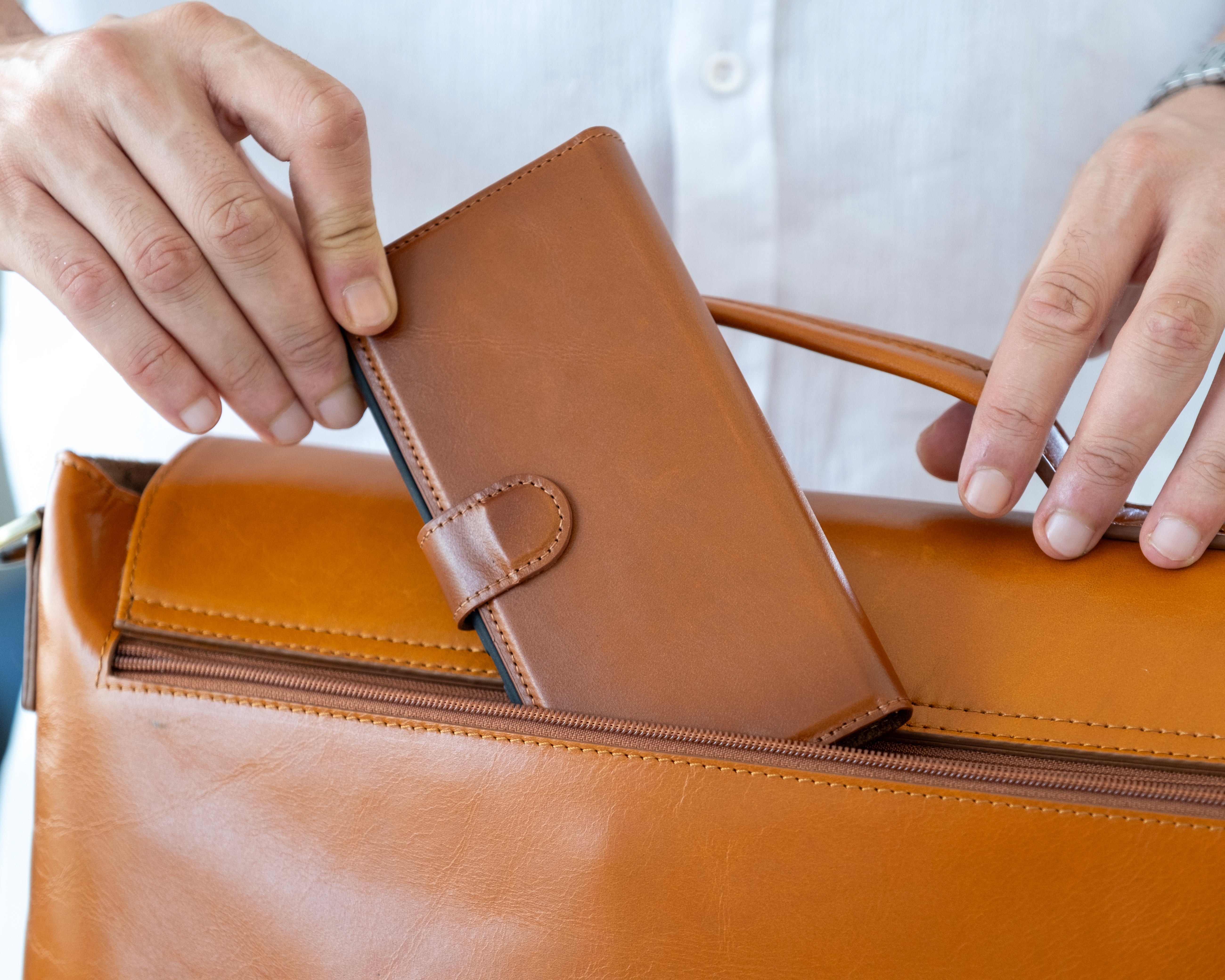 Handcrafted leather case for iPhone 15 Pro Max by Bouletta