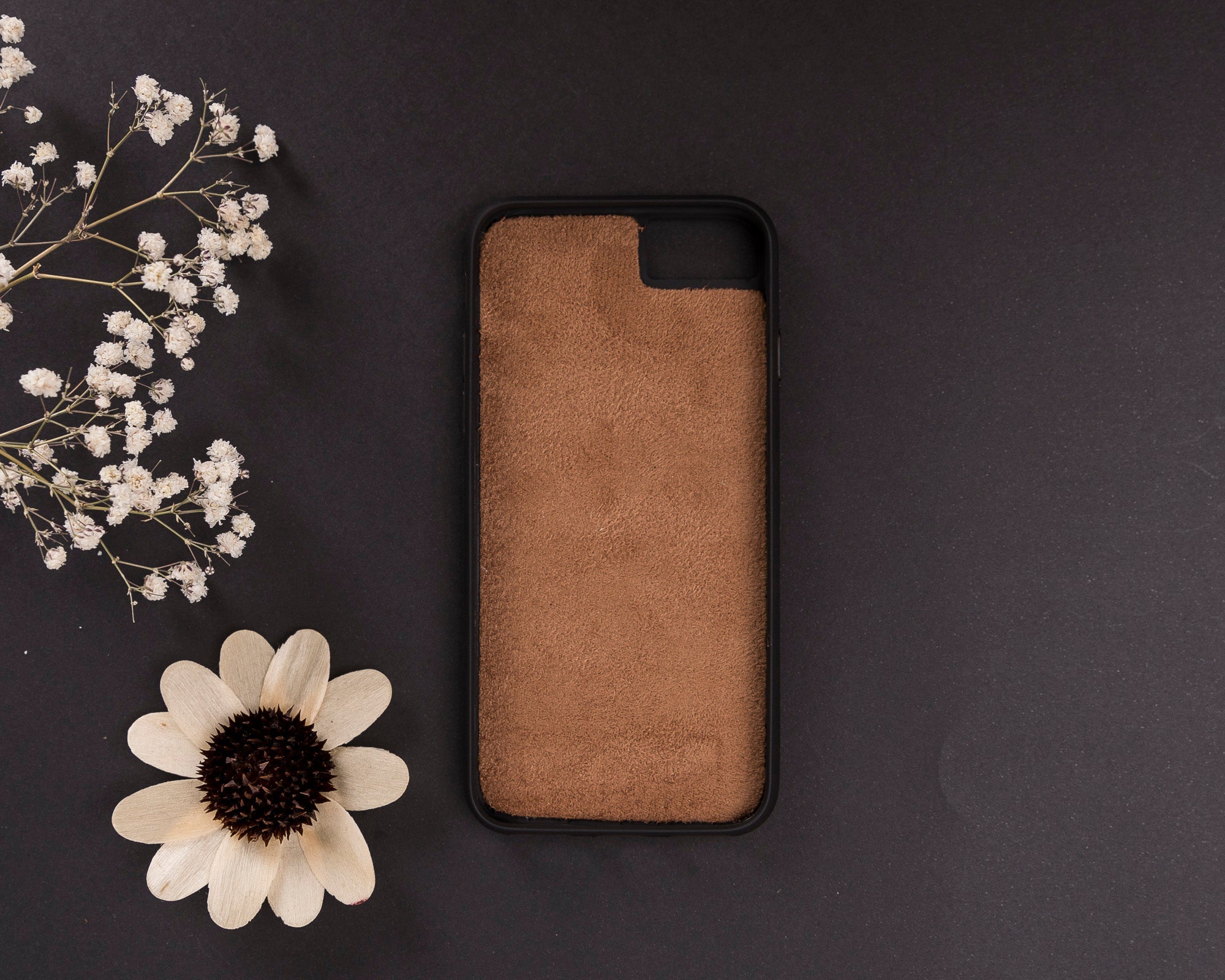 Étui portefeuille en cuir Fuzzy pour iPhone 16E