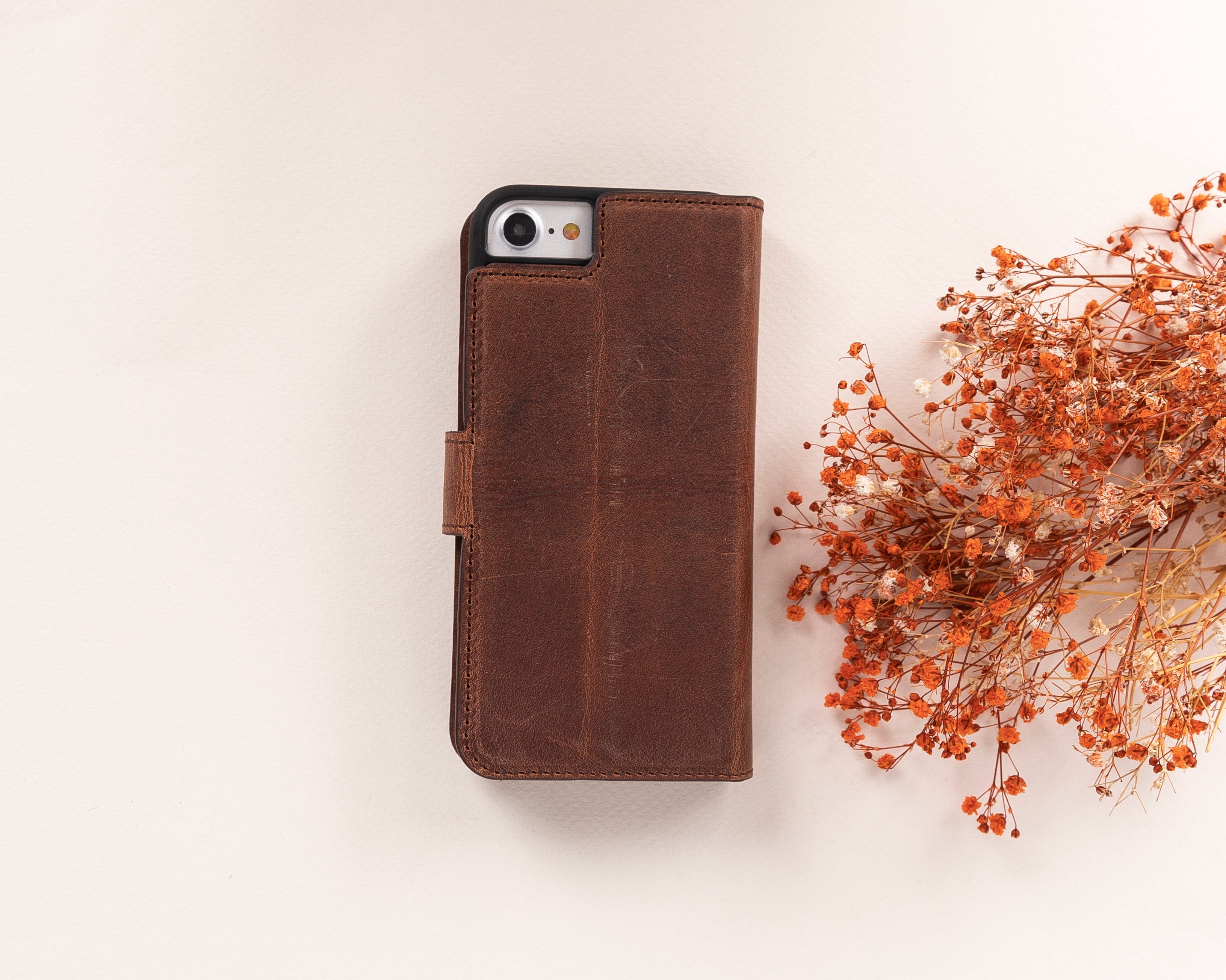 Étui portefeuille en cuir Fuzzy pour iPhone 16E