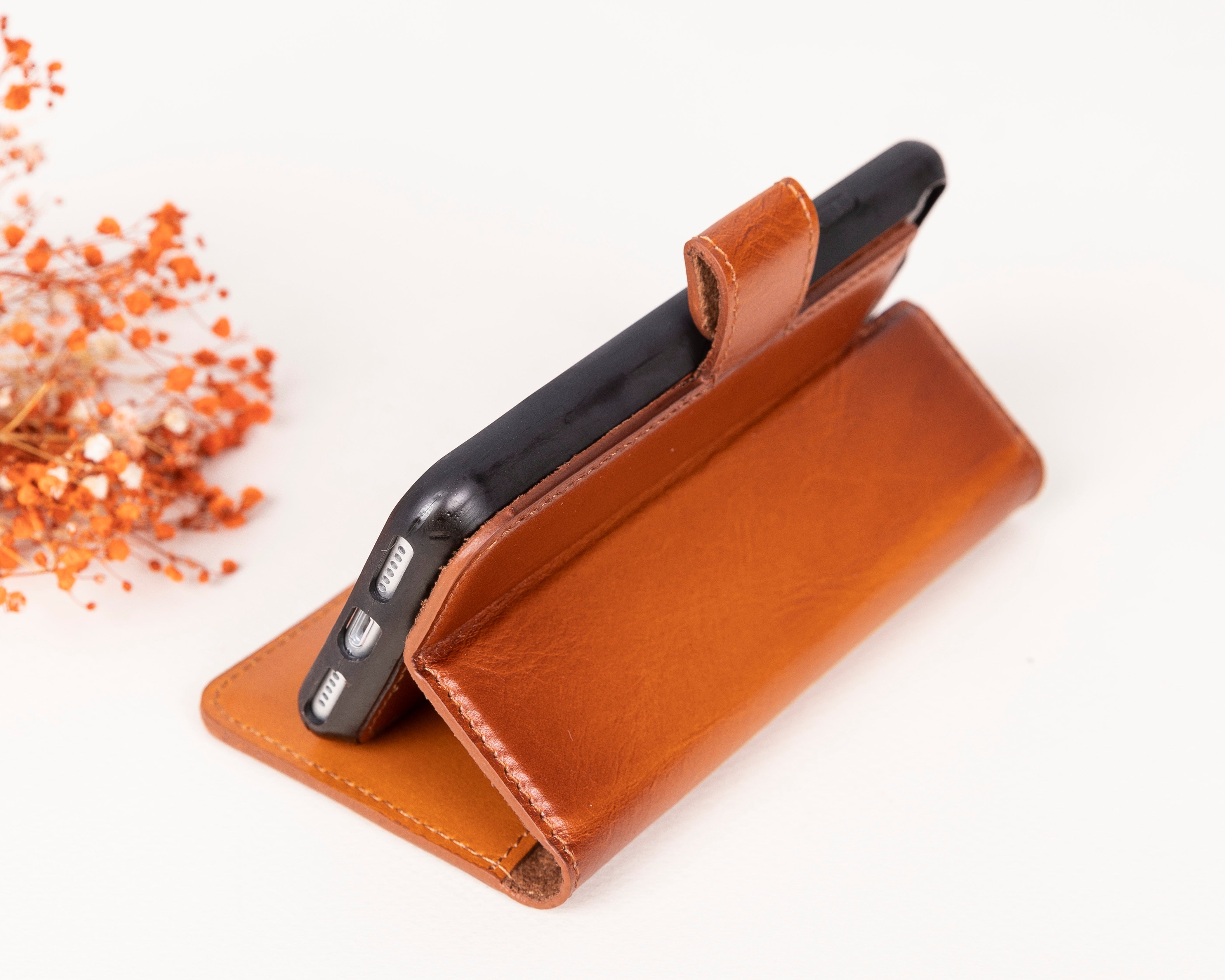 Étui portefeuille en cuir Fuzzy pour iPhone 16E