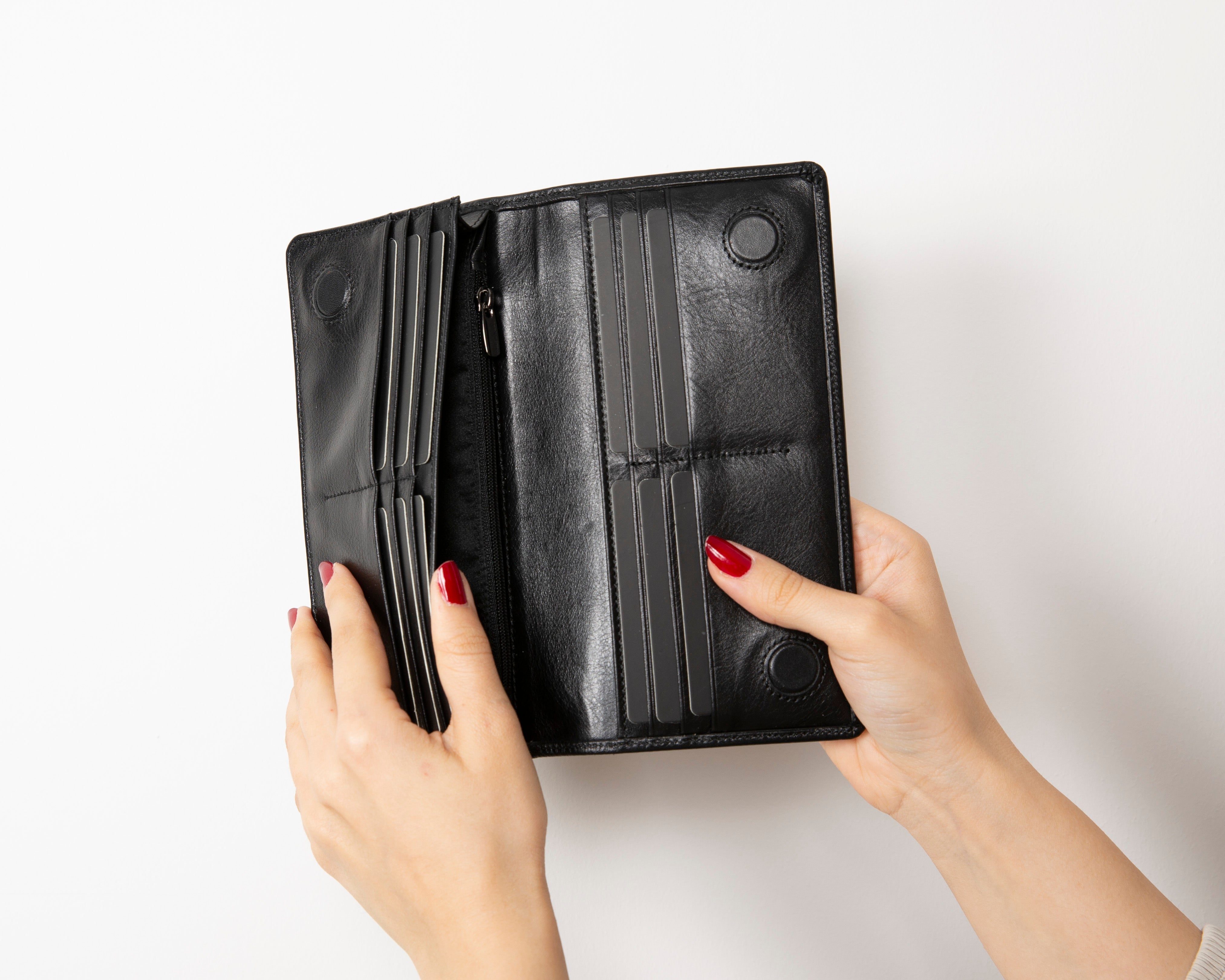 Aura Genuine Leather Universal Wallet
