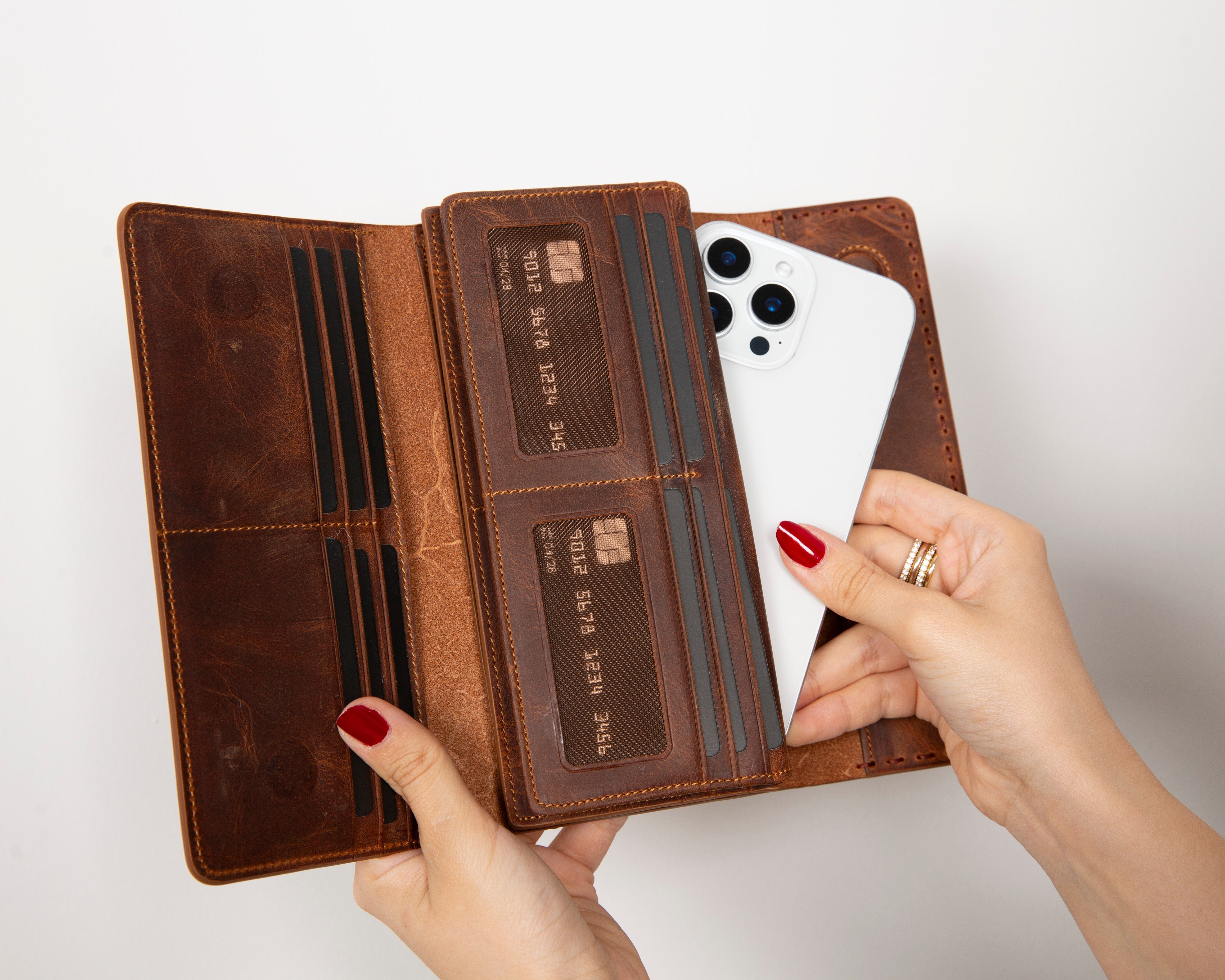 Portefeuille femme en cuir noble