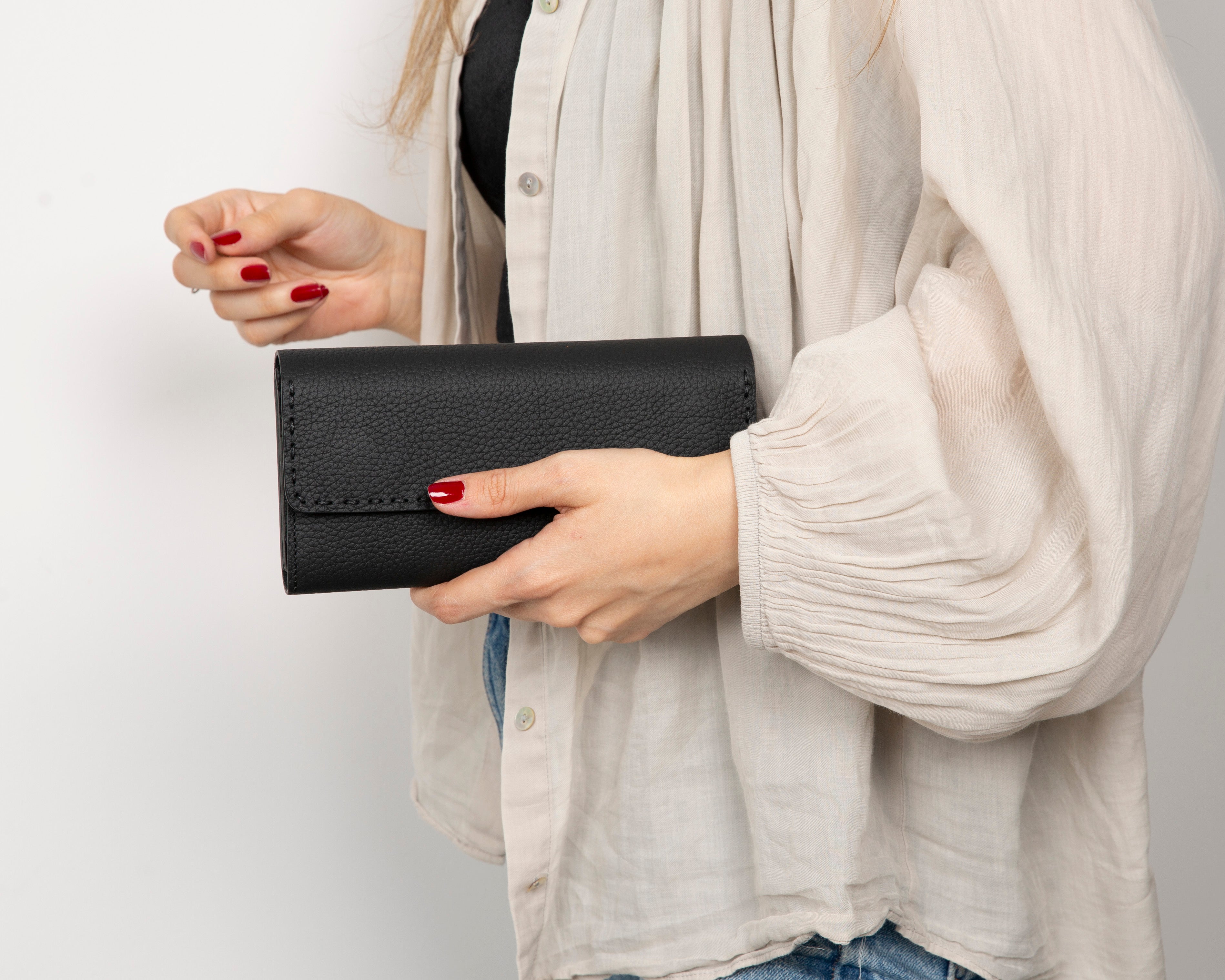 Portefeuille femme en cuir noble