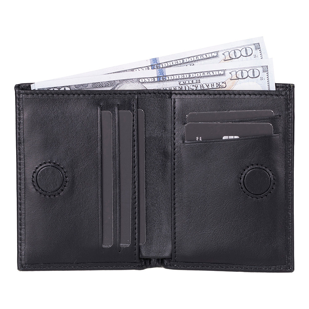 Nigra leather men’s wallet with magnetic closure and multiple compartments