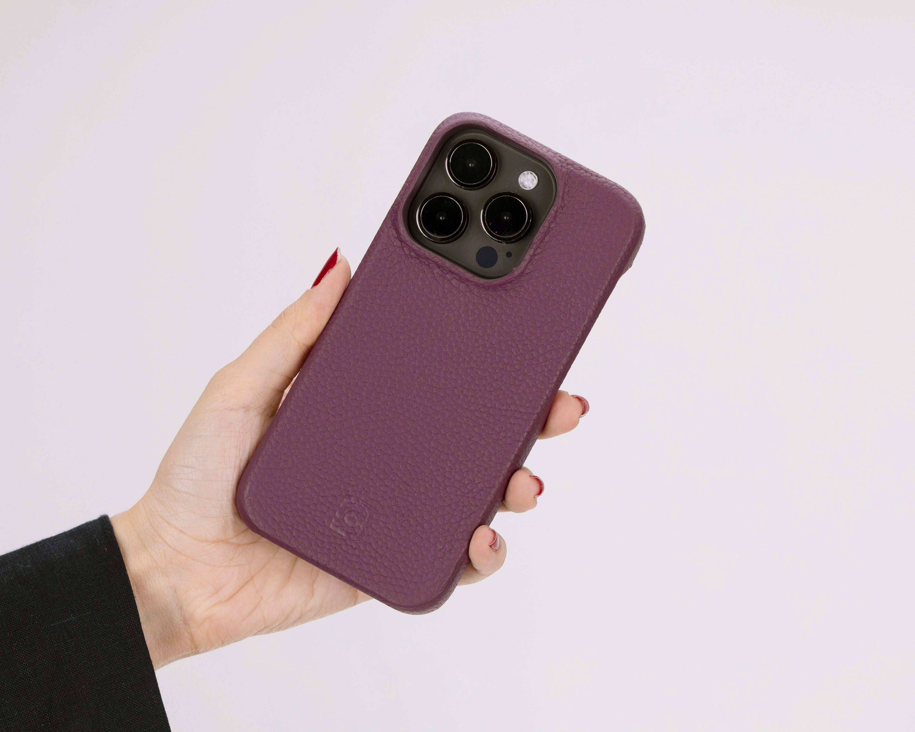 Coque arrière entièrement en cuir véritable à clipser pour iPhone 15 (6,1") F360