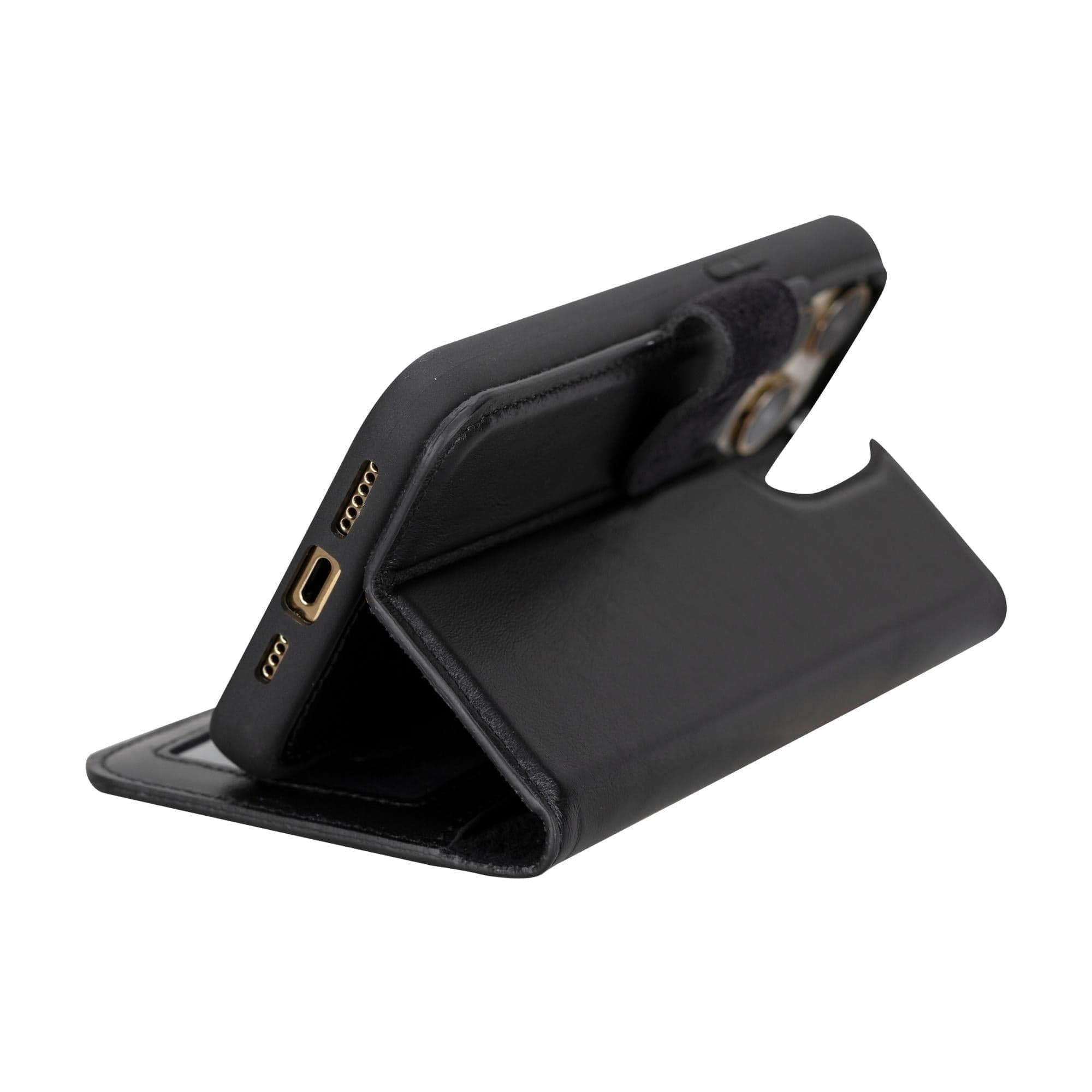 Magic iPhone 15 (6.1") Detachable Leather Wallet Case
