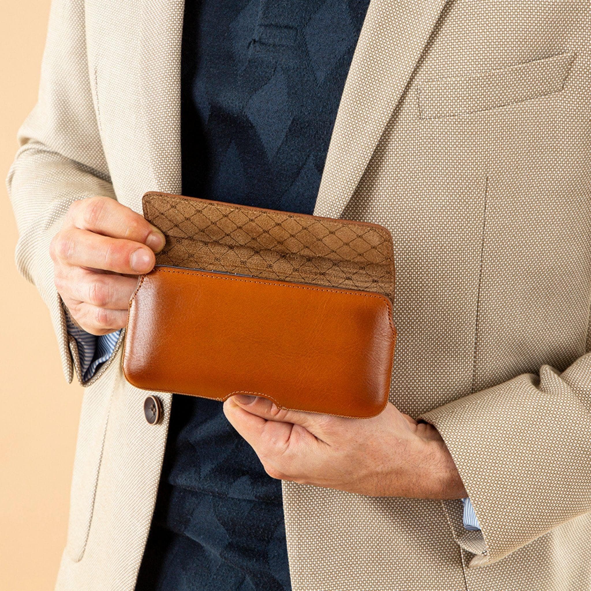 Schräge, am Gürtel anbringbare Universal-Telefonhülle aus echtem Leder