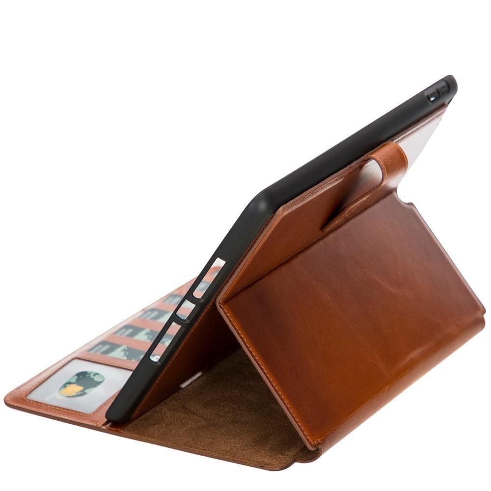 Elegant iPad 10.2" leather wallet cover with Apple Pencil support