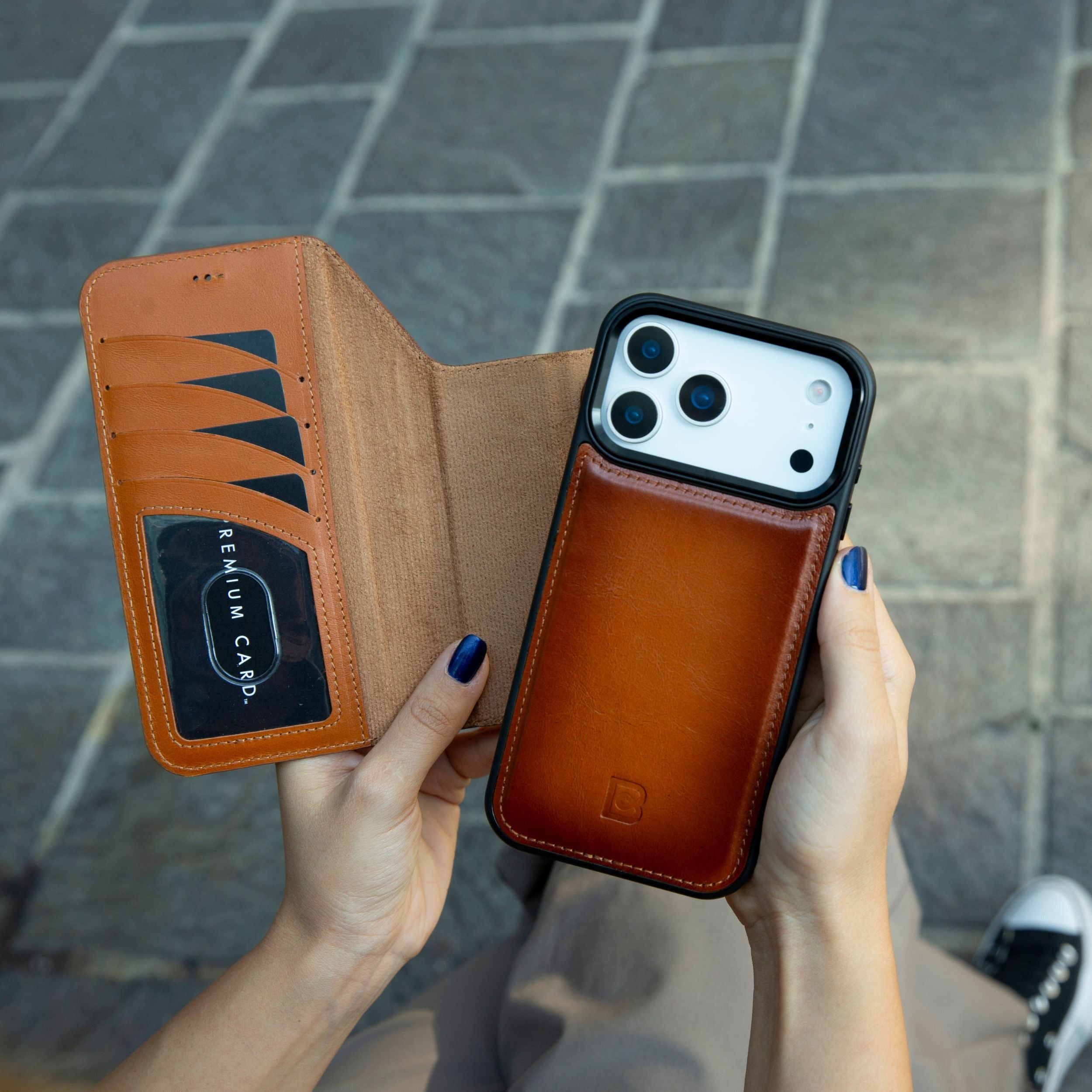 leather_iphone_cases