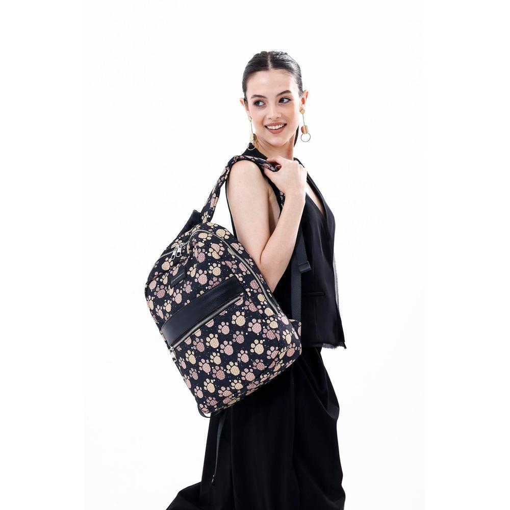 Sustainable MacBook backpack with padded compartment and water-resistant lining