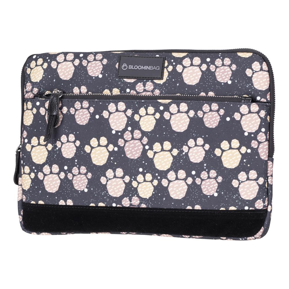 Sustainable cruelty-free laptop sleeve compatible with 14" laptops and MacBook